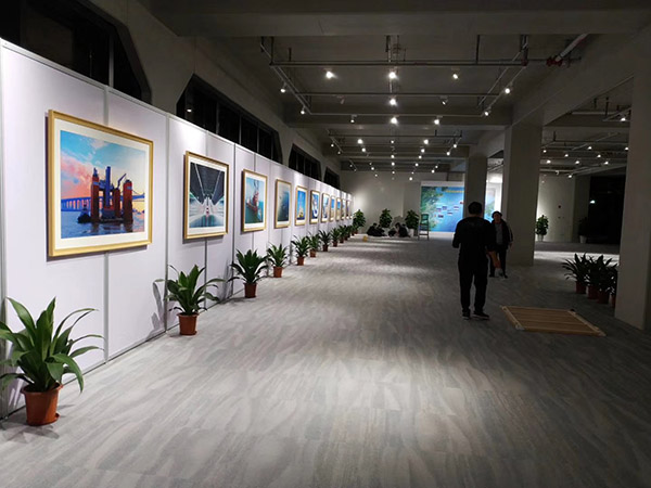 画展布置完工